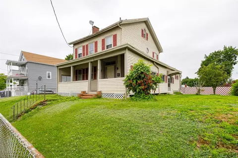 95 Worrall Ave, Poughkeepsie, NY 12603