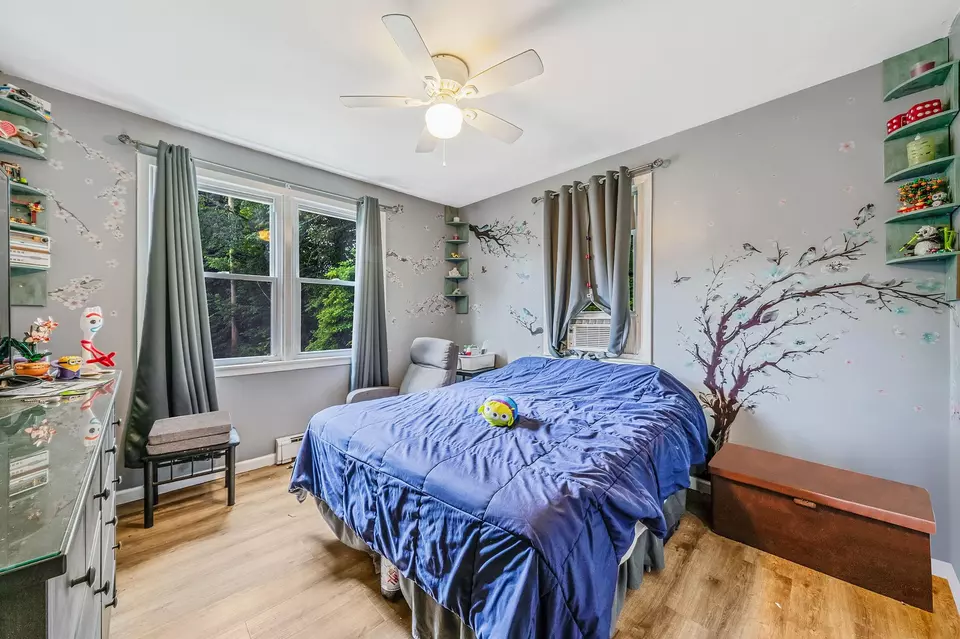 Bedroom - 326 Concord St, Dix Hills, NY 11746 photo 2 of 3