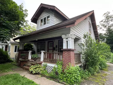44 Leonard St, Mount Kisco, NY 10549