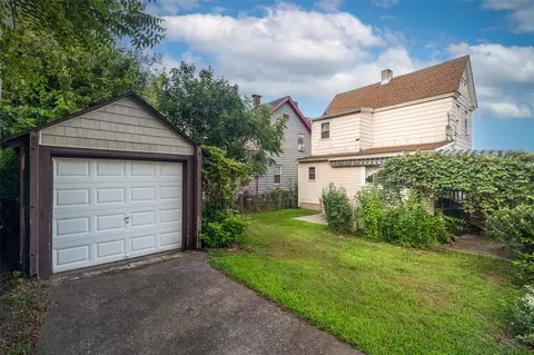 61 Church St, Highlands, NY 10928