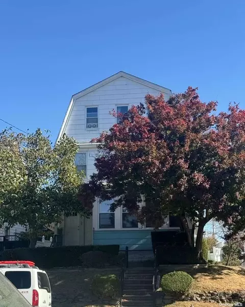 43-67 149 St, Flushing, NY 11355
