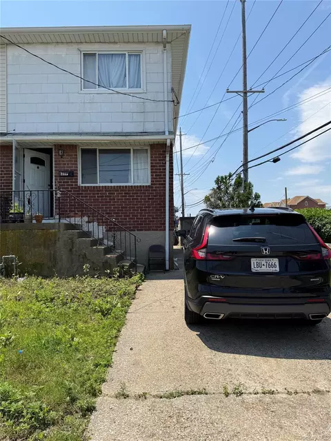 357 Beach 88th St, Far Rockaway, NY 11693