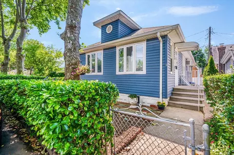 3 Acorn Pl #3, New York, NY 10465