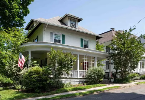 15 Fraser Pl, Greenburgh, NY 10706
