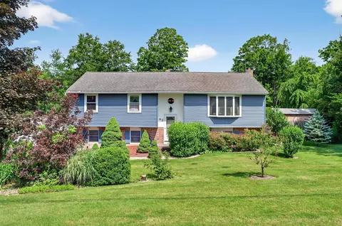 92 Gregory Rd, Minisink, NY 10933