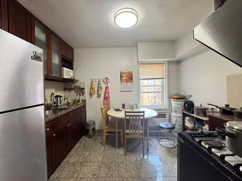 144-30 Sanford Ave #4N, Flushing, NY 11355