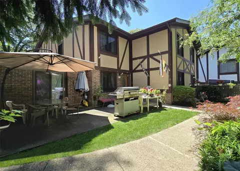 23 Birchwood Rd #23, Brookhaven, NY 11727