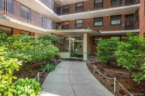 35-51 85th St #2F, New York, NY 11372