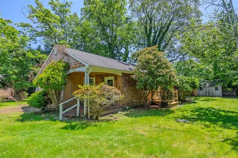 82 Union Ave # A, Center Moriches, NY 11934