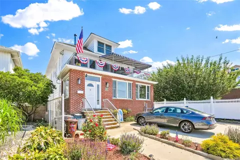 118-07 Beach Channel Dr, New York, NY 11694
