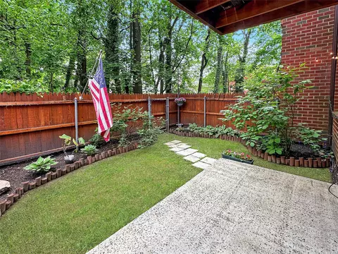 24 Bronxville Glen Dr #4-13, Yonkers, NY 10704