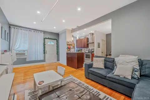 144 Beach 121st St #1A, Rockaway Park, NY 11694