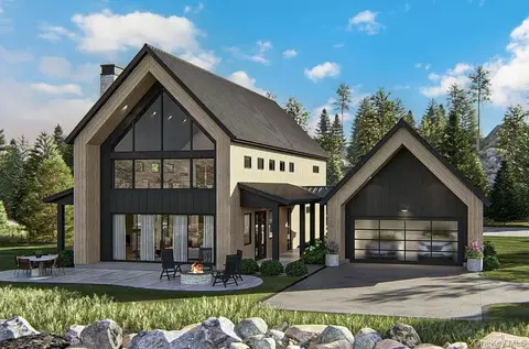 5 Chelsea Rd, Wappinger, NY 12590