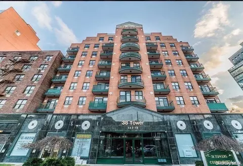 142-18 38 Ave #3G, New York, NY 11354