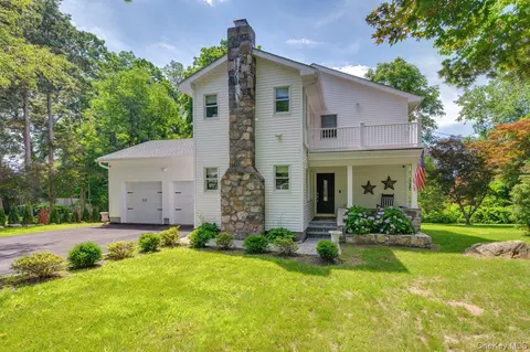 1299 Williams Dr, Yorktown, NY 10588