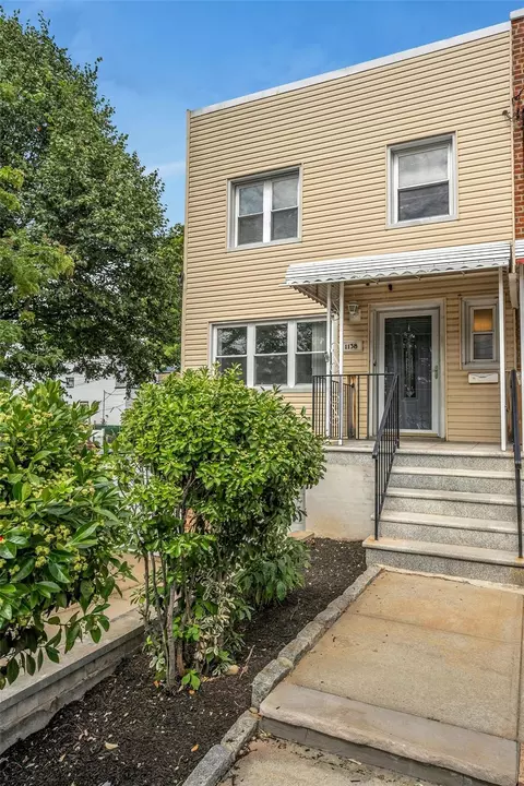 1138 Vincent Ave, New York, NY 10465