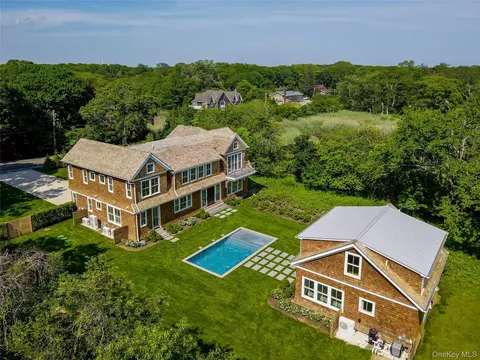 161 South Rd, Westhampton, NY 11977