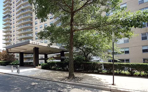 2500 Johnson Ave #15N, New York, NY 10463