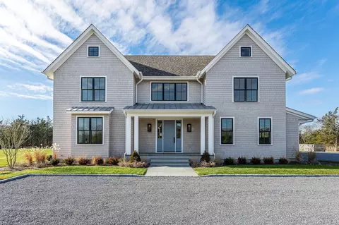 1 Brushy Neck Ln, Westhampton, NY 11977