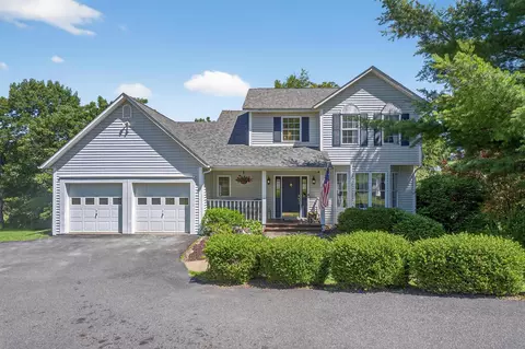 11 Walden Ct, Wawayanda, NY 10958
