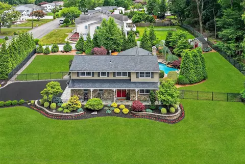 111 Waters Edge, Clarkstown, NY 10920