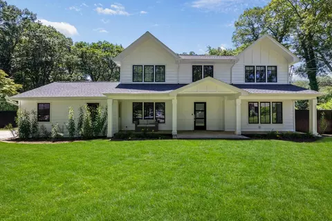 9 Guthrie Ct, East Northport, NY 11731