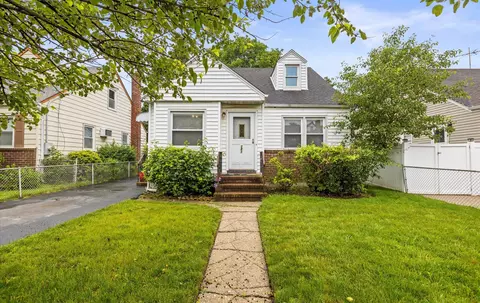 243 Ivy St, West Hempstead, NY 11552