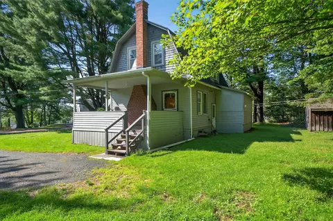 7 Tappan Rd, Thompson, NY 12701