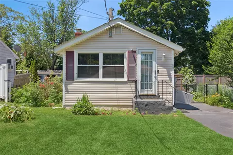 50 Tangier Dr, Sound Beach, NY 11789