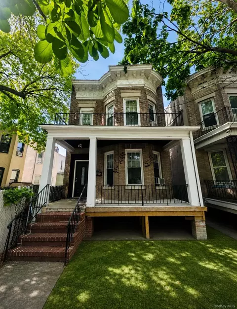 10411 89th Ave, New York, NY 11418