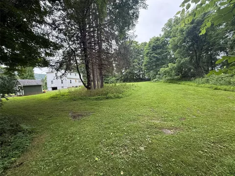 Exterior - 81 Route 82, Fishkill, NY 12524 photo 5 of 9