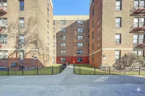 6535 108th St #B7, New York, NY 11375