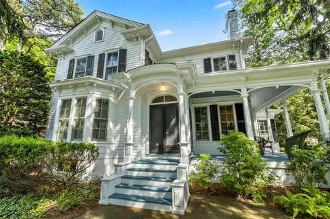 234 Christian Ave, Stony Brook, NY 11790