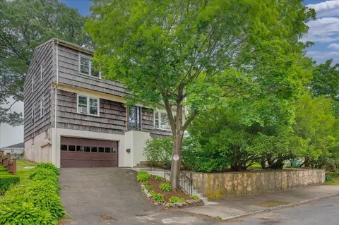 32 Brady Ave, New Rochelle, NY 10805