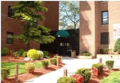 145 Lincoln Ave #1K, Staten Island, NY 10306