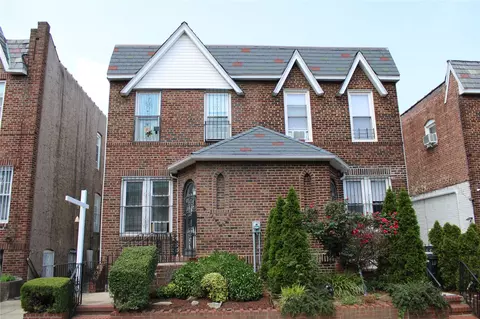 30-12 84 St, East Elmhurst, NY 11370