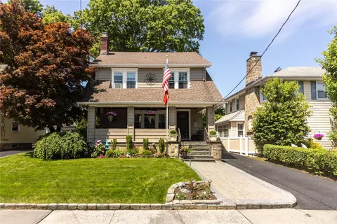 58 Hillside Ave, New Rochelle, NY 10801
