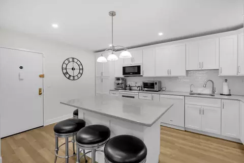 42 Richmond Blvd #4B, Ronkonkoma, NY 11779