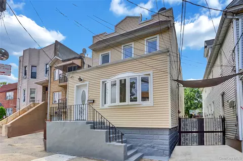 58-60 78th Ave, New York, NY 11385