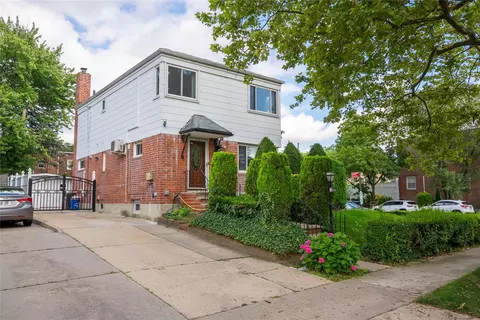 67-59 197th St, New York, NY 11365
