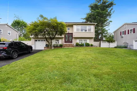 49 Morton St, Garnerville, NY 10923