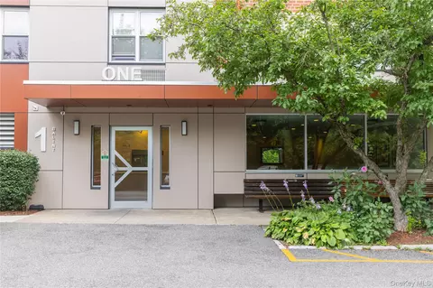 1 Balint Dr #267, Yonkers, NY 10710
