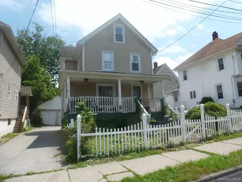 80 Beattie Ave, Middletown, NY 10940