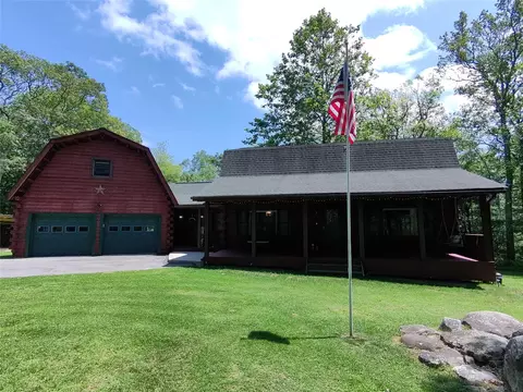 510 Oregon Trl, Shawangunk, NY 12566