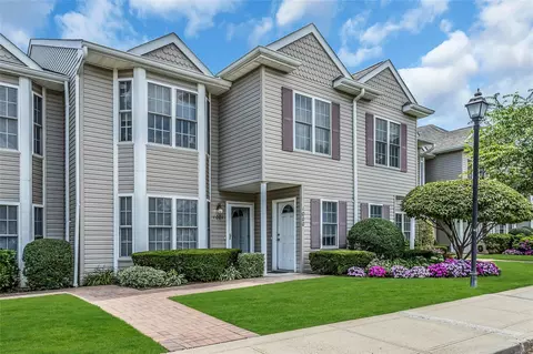 1000 N Madeira Blvd, Melville, NY 11747