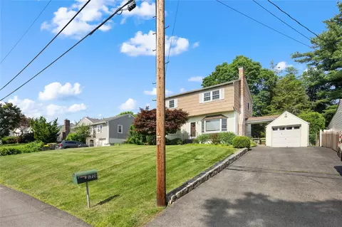 1728 Summit, Yorktown, NY 10598