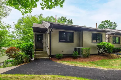 118 Village Rd #A, Yorktown, NY 10598
