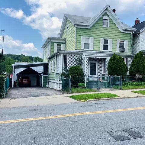 404 N Division St, Peekskill, NY 10566