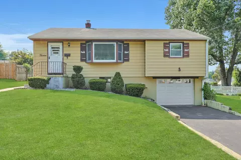 12 Malone Ave, Garnerville, NY 10923