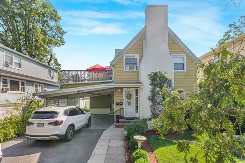 74 Borcher Ave, Yonkers, NY 10704
